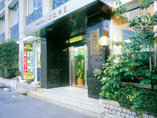 本部校舎玄関